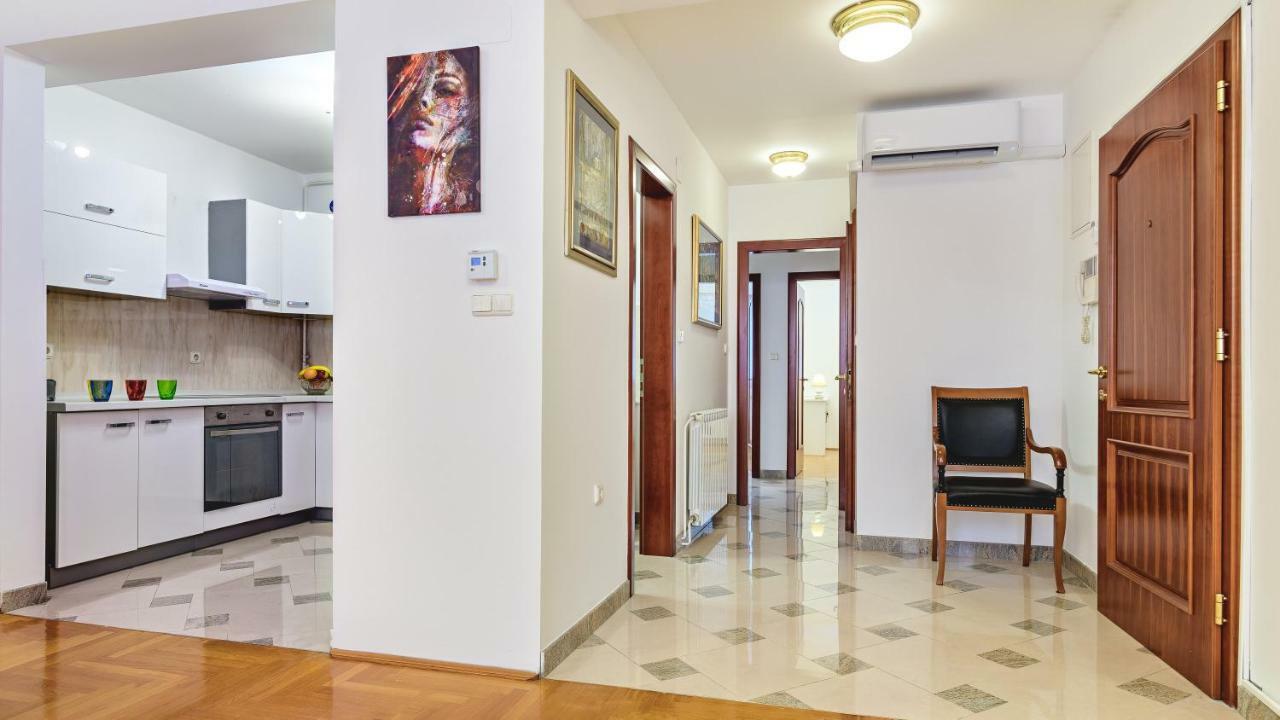 Central Apartment Smiley - Free Parking Zagrzeb Zewnętrze zdjęcie
